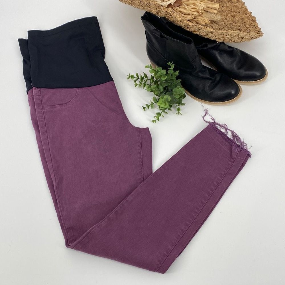 Just Black Adorra Maternity‎ Skinny Stretch Jean
Raw Hem Purple 28